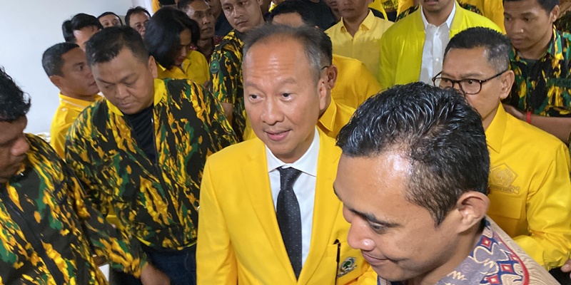 Jadi Calon Kuat Plt Ketum Golkar, AGK Merendah