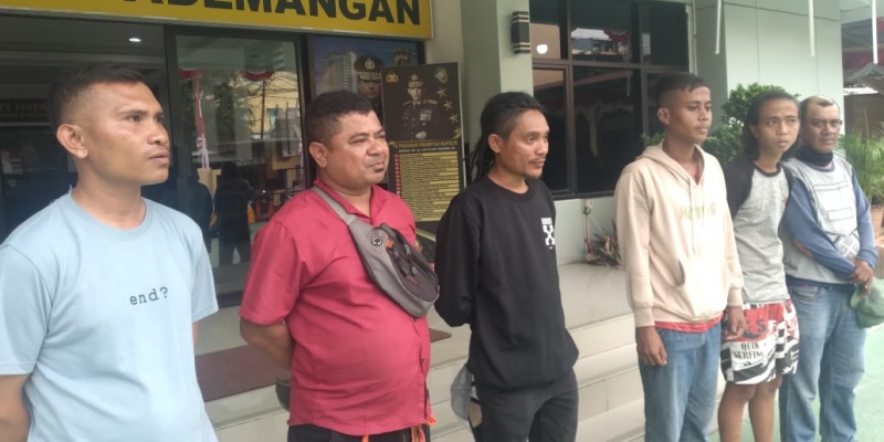 Preman hingga <i>Debt Collector</i> Kocar-Kacir Dirazia Polisi