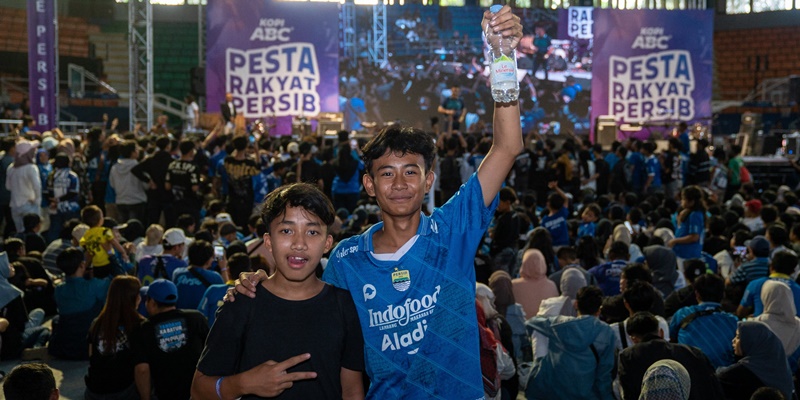 Persib Bandung Gandeng Le Minerale Lakoni Liga 1 Musim 2024/2025