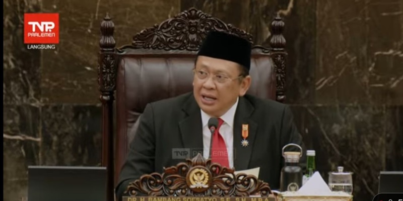 Pantun Bamsoet Singgung Kotak Kosong Hingga Jatah Menteri