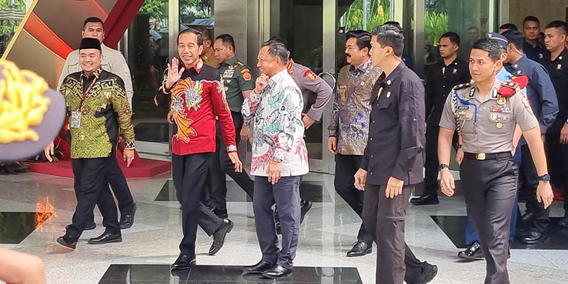 Jokowi Punya Niat Terselubung dengan Menaikkan Tunjangan KPU