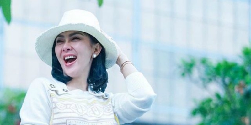 Fufufafa Terobsesi Syahrini: Cetar Membahana