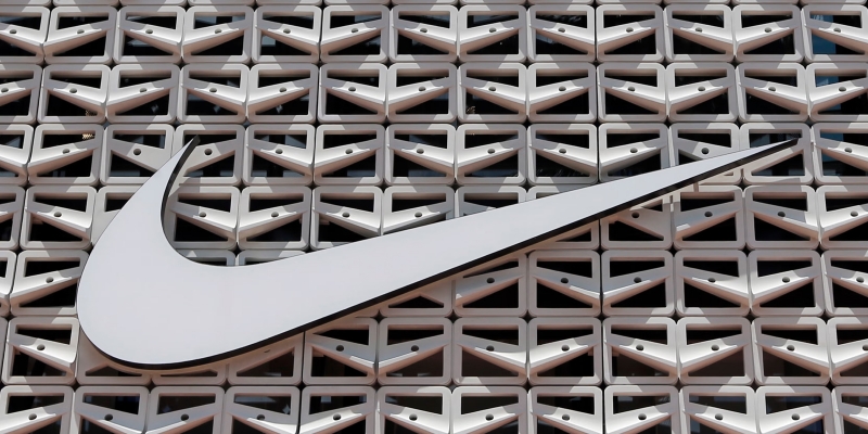 Penjualan Lesu, Nike Ganti CEO