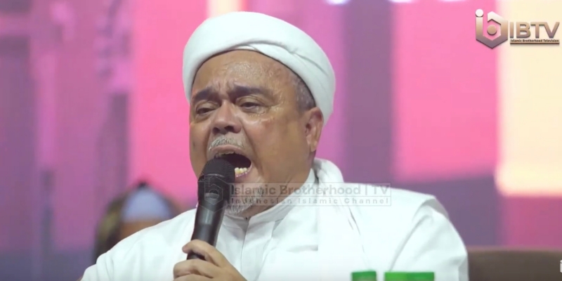 Habib Rizieq Gebrak Meja Lantangkan Ganyang Fufufafa Habis-Habisan<i>!</i>