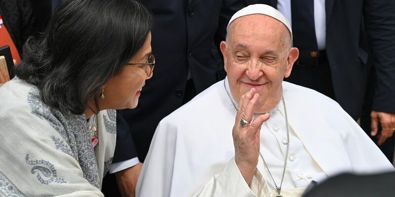 Sri Mulyani Ungkap Dua Pesan Khusus Paus Fransiskus untuk Indonesia