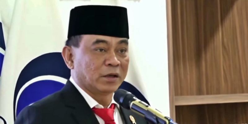 Menkominfo Tak Perlu <i>Ngeles</i> soal Akun Fufufafa