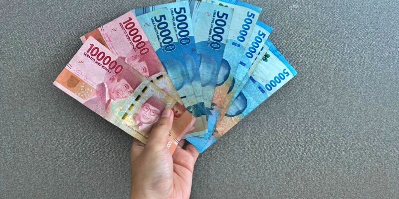 Rupiah Cerah Pagi Ini ke Rp15.413 per Dolar AS