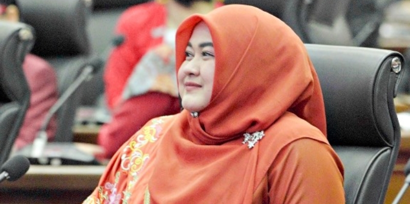 Nabilah Aboebakar: Larangan Hijab di RS Langgar HAM