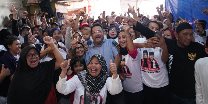 Bang Doel Janji Benahi Persoalan Stadion JIS