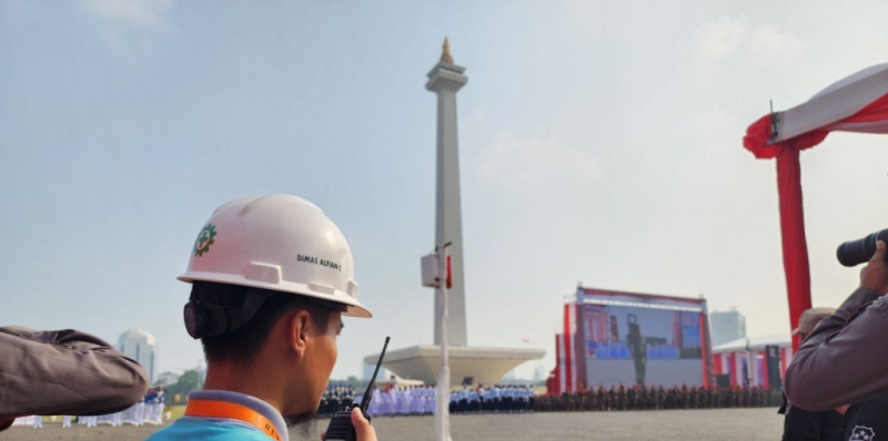 Perayaan HUT TNI di Monas Bertabur Bintang