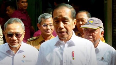 Jokowi Bisa Dipenjara Maksimal Seumur Hidup Buntut Ekspor Pasir Laut