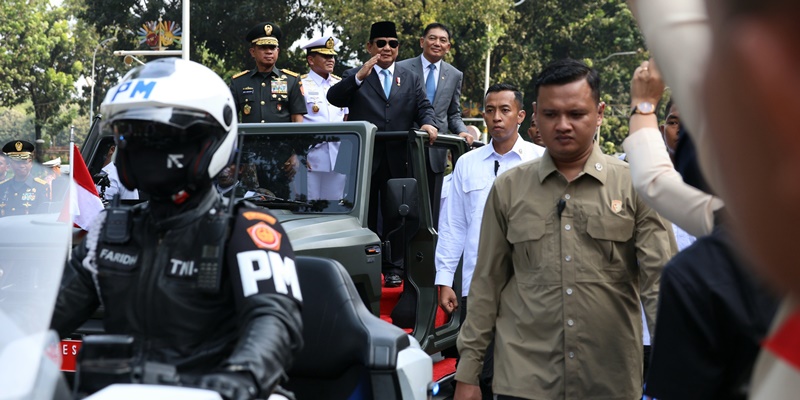 Prabowo dan Sjafrie Sjamsoeddin Kompak Naik Maung