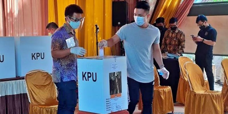 Pertanda Tidak Baik Saat Cakada Petahana Punya Elektabilitas Rendah