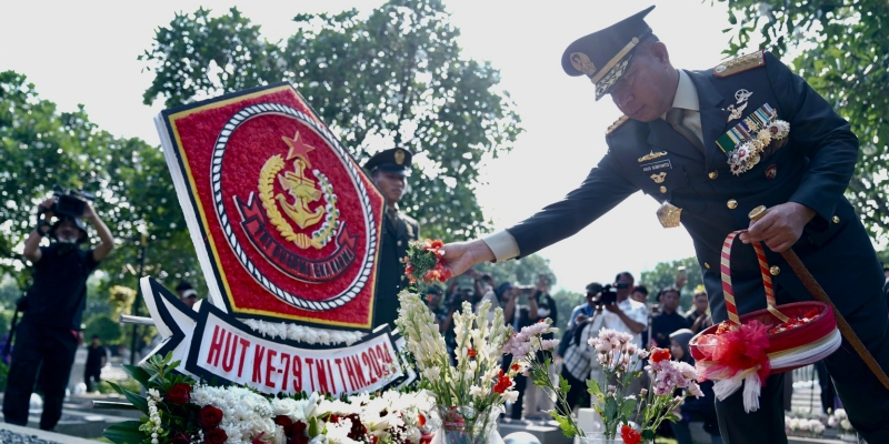 Tabur Bunga Pahlawan