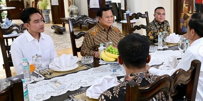 Sambangi Jokowi di Solo, Sikap Prabowo Makin Elegan