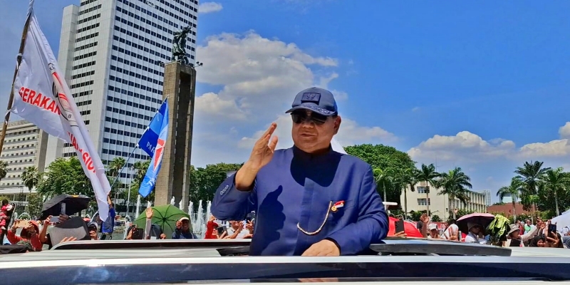 Prabowo dan Gibran Beda Mobil Saat Menuju Istana Negara