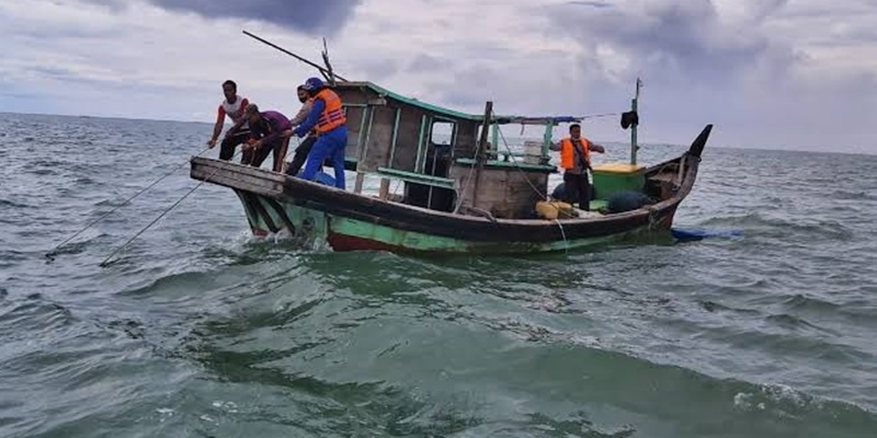 Pemerintah Harus Lindungi Nelayan Kecil Agar Tak Masuk Perairan Tetangga