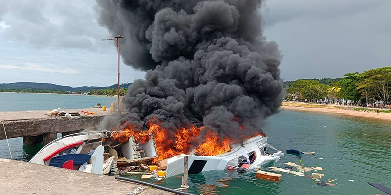 Speedboat Cagub Malut Benny Laos Terbakar di Pelabuhan