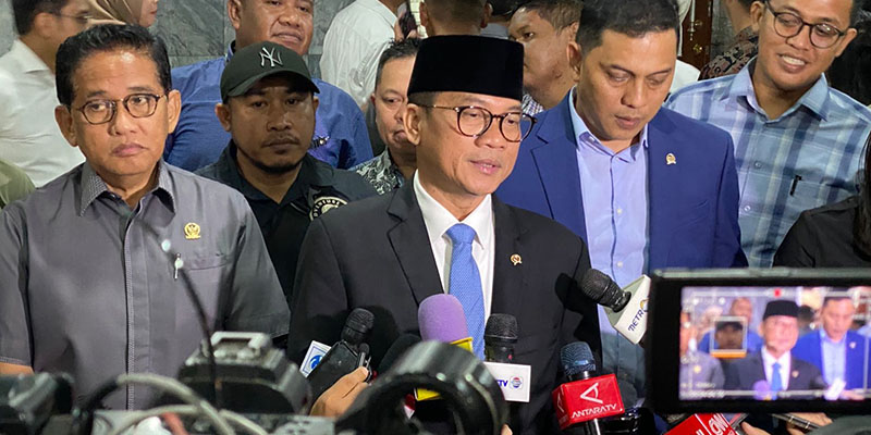 Mendes Yandri Akan <i>Samina wa Athona</i> soal Larangan Pakai Mobil Mewah Impor