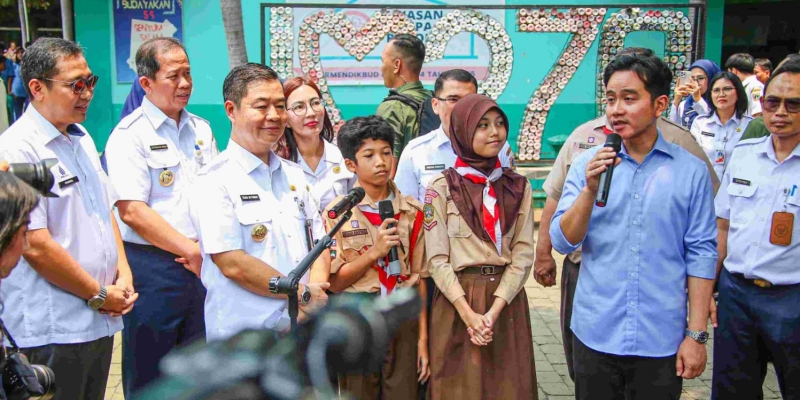 Gibran Senang Siswa Lahap Menikmati Makan Bergizi Gratis