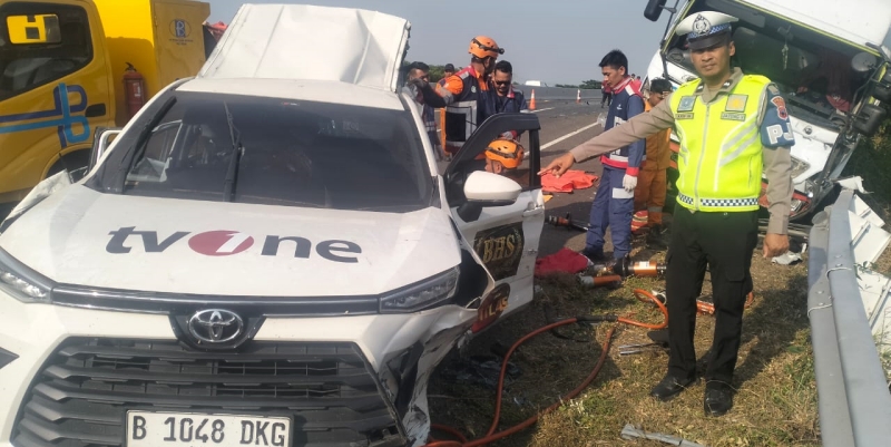 Mobil TV One Kecelakaan di Tol Pemalang, 3 Orang Dikabarkan Meninggal