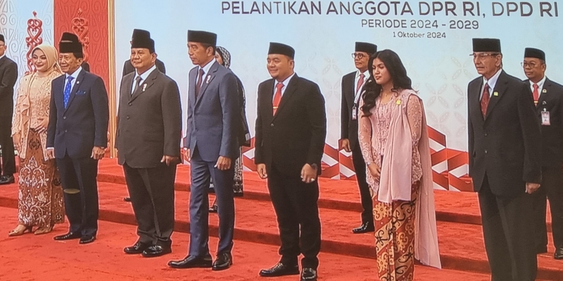 Jokowi Bareng Prabowo Tiba di Acara Pelantikan DPR/DPD 2024