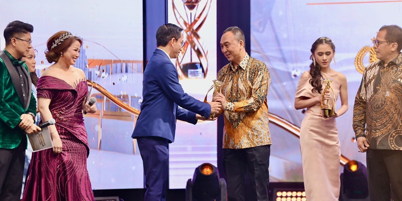 Punya Komunikasi Baik, Polri Sabet Penghargaan Lembaga Negara Award 2024