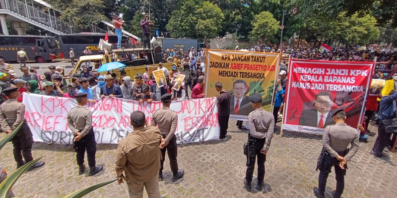 Massa SDR Tagih Janji KPK Tangkap Kepala Bapanas