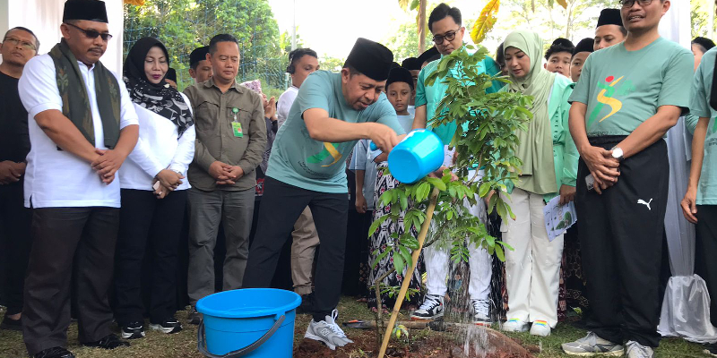 Sambut Hari Santri, 41 Ribu Pesantren Galakkan Aksi Tanam 50.600 Pohon