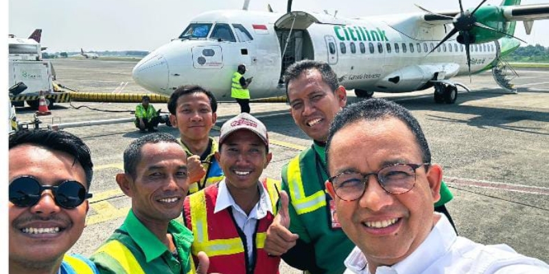 Reuni FEB UGM, Anies Sekamar dengan Prabowo