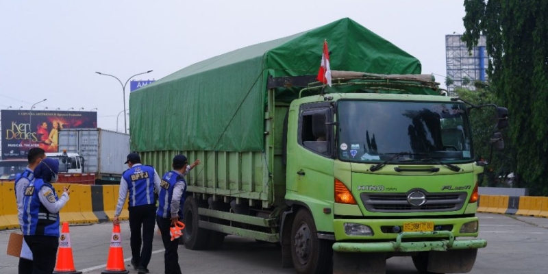 Pengamat: Langkah Tepat Saat HBKN Rekayasa Lalu Lintas, Bukan Pelarangan Truk Sumbu 3