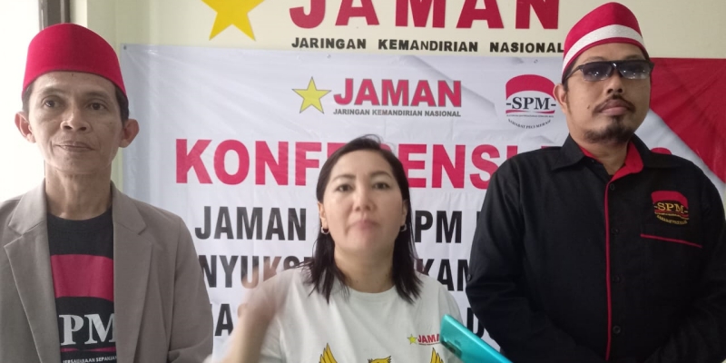 Relawan Jaman Bersama Serikat Peci Merah Ramaikan Kampanye Akbar Pramono-Rano