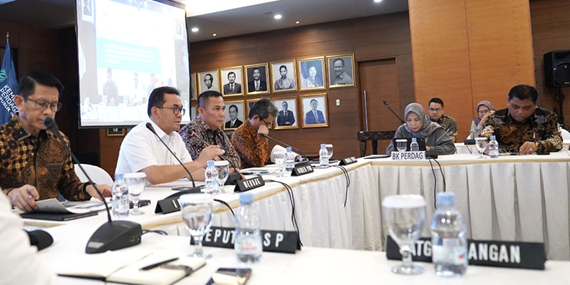 Gelar Rakor Minyak Goreng, Mendag Budi Pastikan Stabilisasi Harga dan Pasokan Jelang Nataru