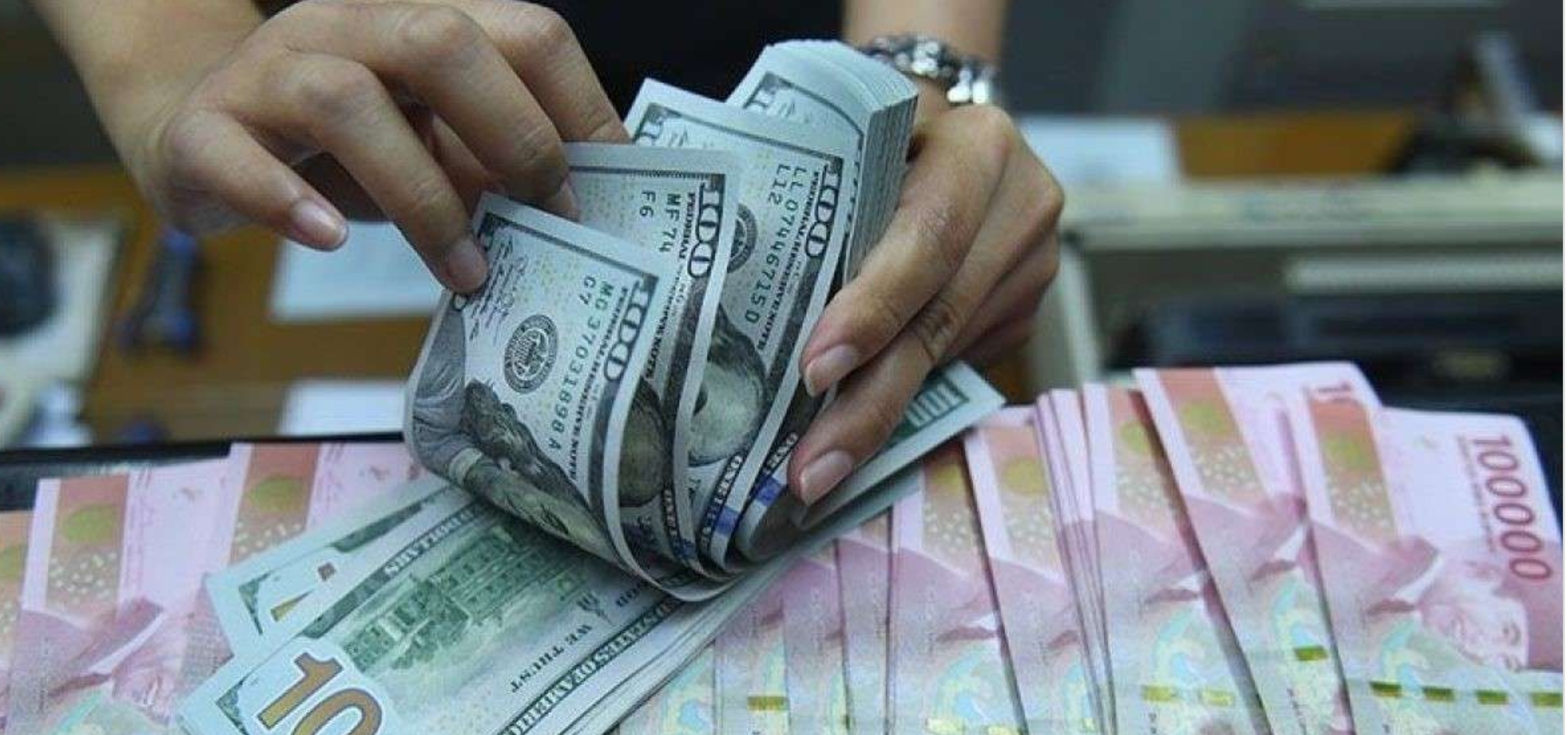 BI Tahan Suku Bunga, Rupiah Belum Bangkit