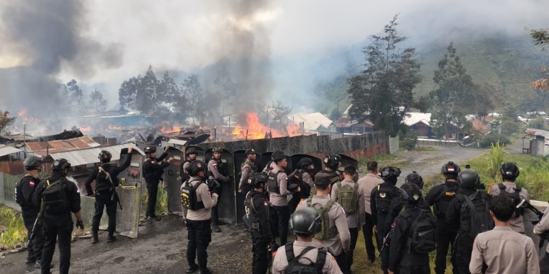 Dua Kelompok Saling Serang di Puncak Jaya, 94 Orang Terluka