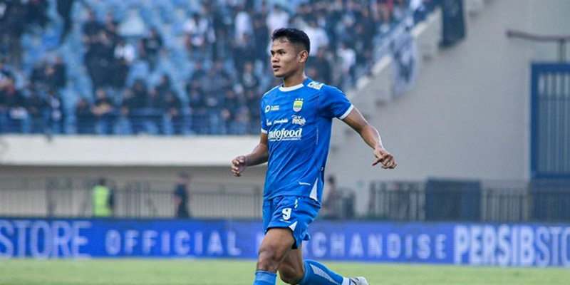 Tandukan Dimas Drajad Berujung Sanksi Berat AFC