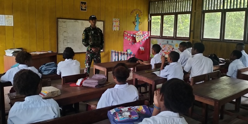 Mengajar Anak Papua