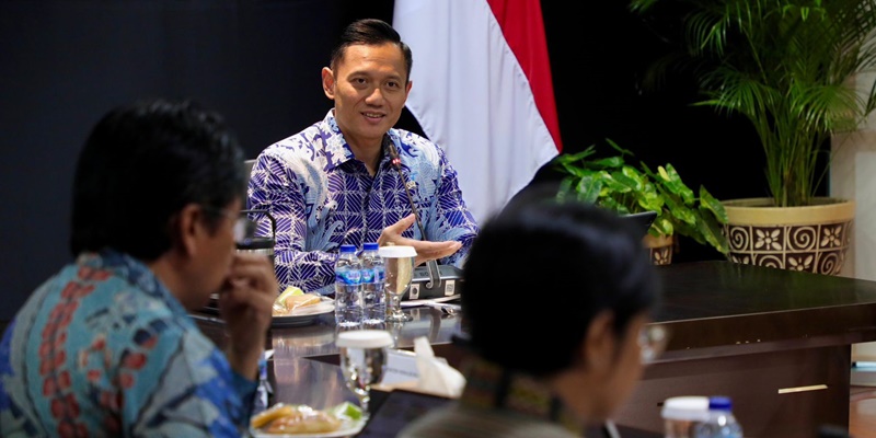 Menko AHY Janji Harga Tiket Pesawat Turun Jelang Nataru