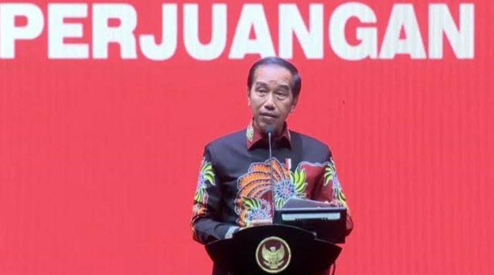 Buktikan Lebih Kuat dari PDIP, Jokowi Disarankan Bikin Parpol