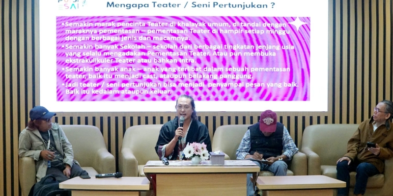 Puisi Esai Potensial Diangkat ke Panggung Teater