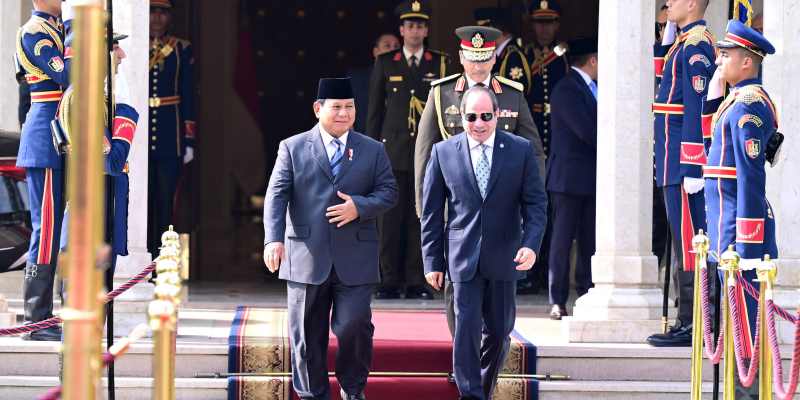 El-Sisi Sambut Kedatangan Prabowo di Istana Al Ittihadiya Mesir