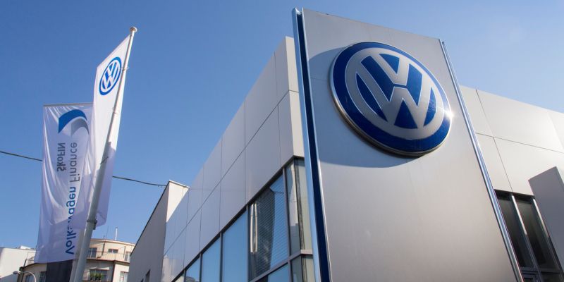 Volkswagen Batal PHK Ribuan Karyawan, Saham Menguat 2,4 Persen