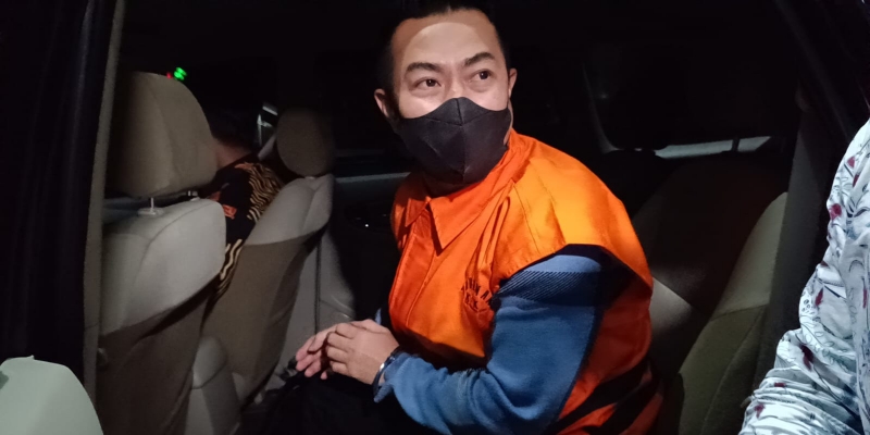 Duit Miliaran Rupiah hingga Perhiasan Disita usai KPK Geledah 21 Lokasi