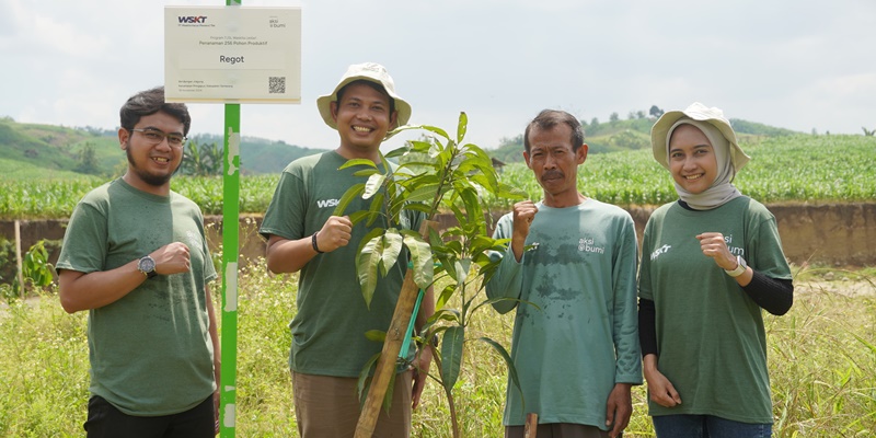 Waskita Karya Tanam Ratusan Pohon Produktif di Bendungan Jragung