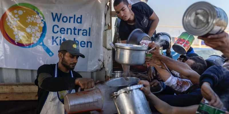 Gegara Israel, World Central Kitchen Hentikan Operasi Kemanusiaan di Gaza