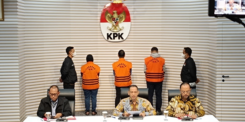 Pj Walikota Pekanbaru Risnandar Mahiwa Ditahan di Rutan Cabang KPK