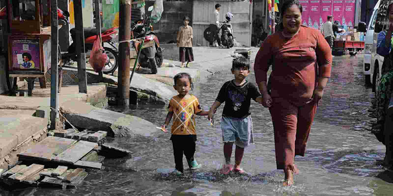 Atasi Banjir Rob di Jakut, Pembangunan Tanggul Pantai Perlu Dikebut