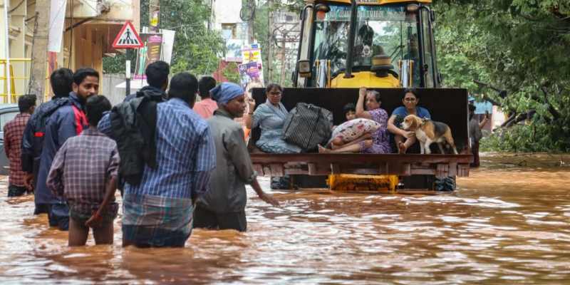 Topan Fengal Tewaskan 20 Orang di India dan Sri Lanka