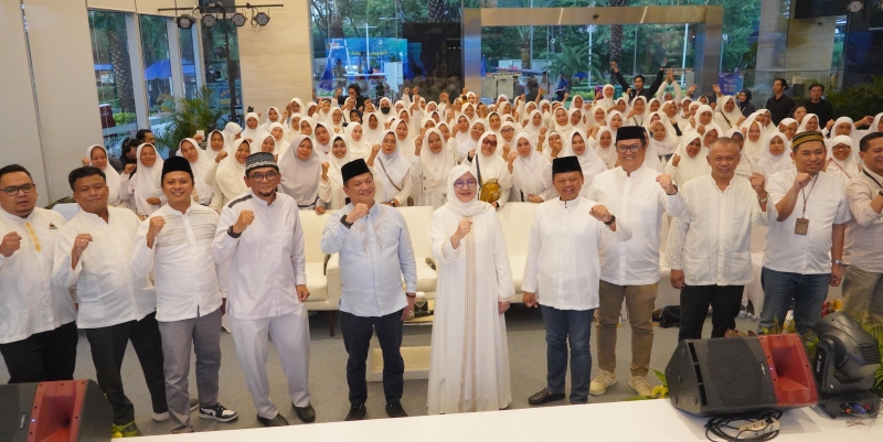 PNM Berangkatkan Nasabah Ibadah Umrah