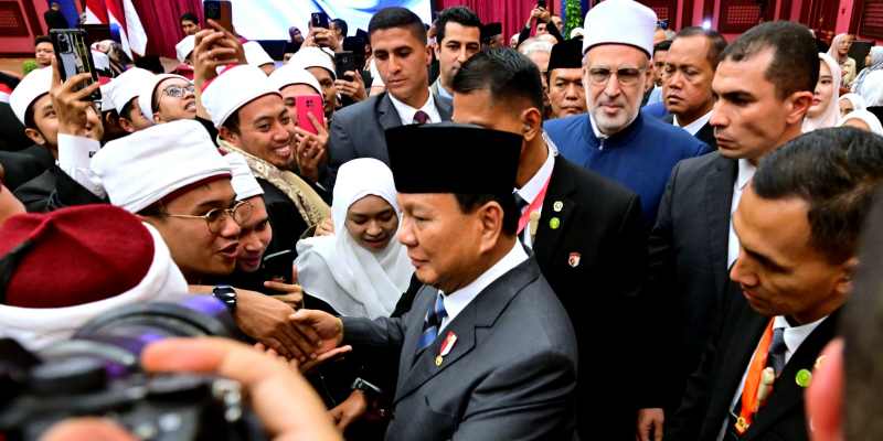 Prabowo Bincang-bincang Hangat Bersama 2000 Mahasiswa Indonesia di Al-Azhar Mesir